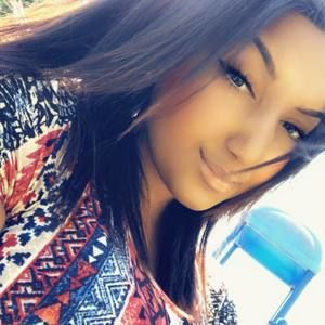 Meet your Posher, Tina